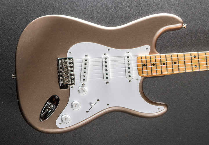 Master Built 1950’s Closet Classic Strat