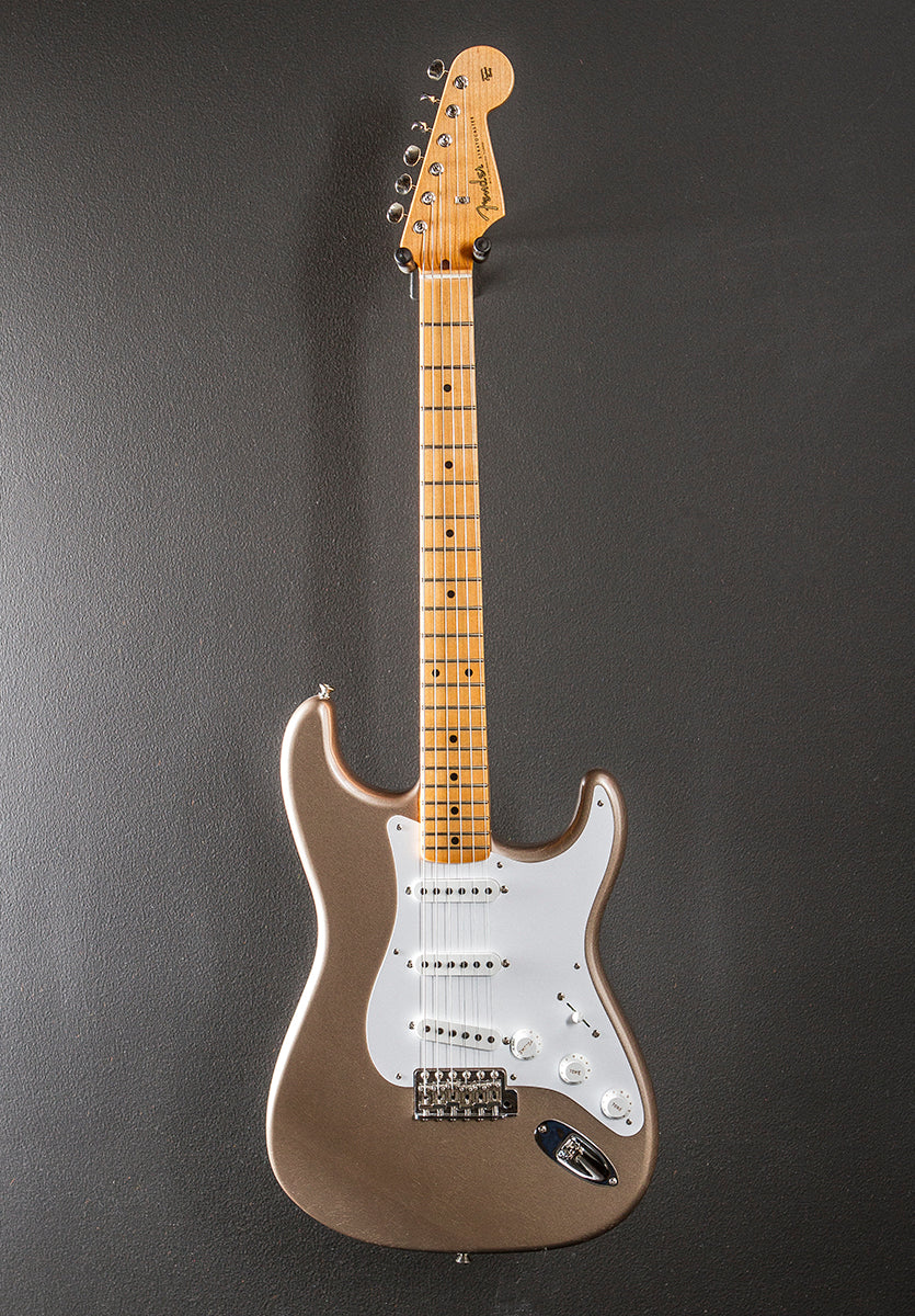 Master Built 1950’s Closet Classic Strat