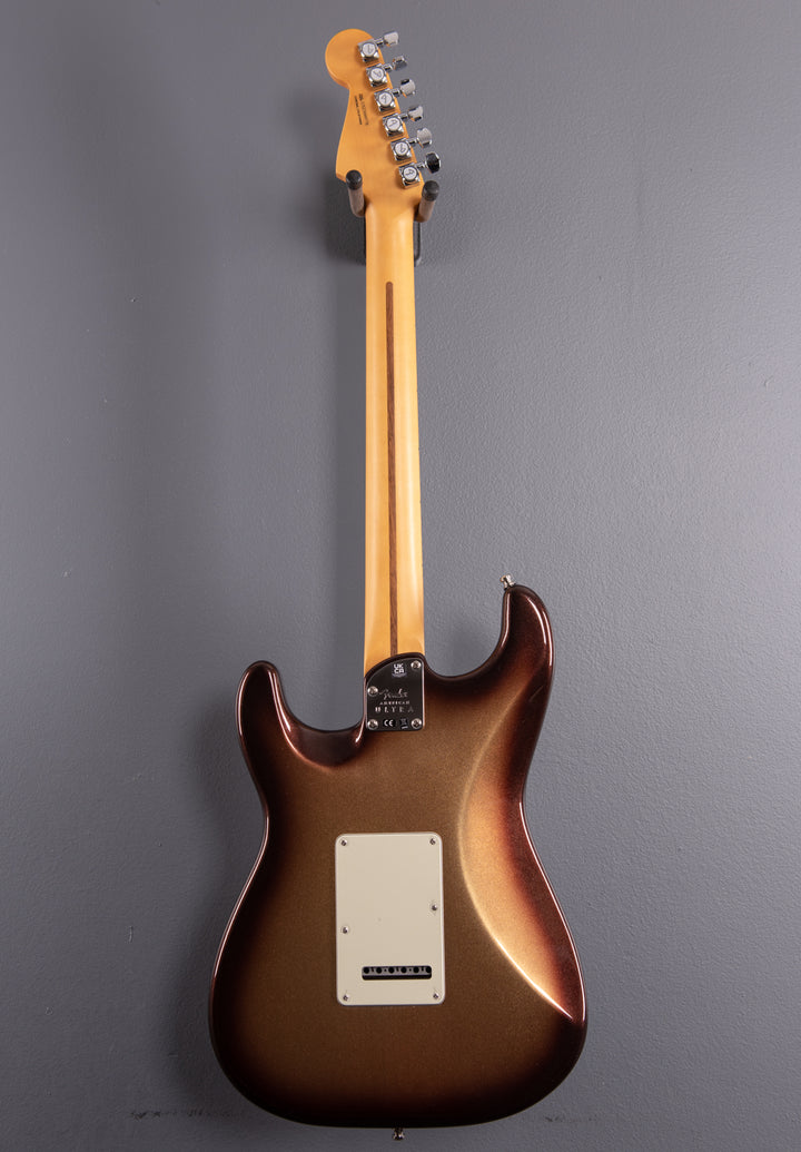 American Ultra Stratocaster – Mocha Burst