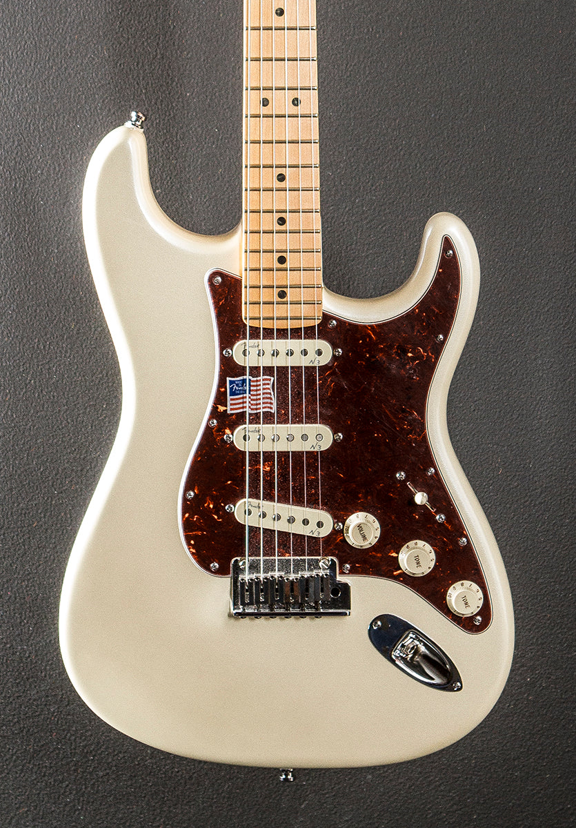 Used American Deluxe Strat '11