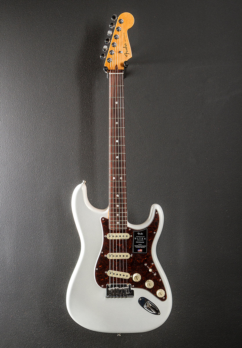 American Ultra Stratocaster - Arctic Pearl w/Rosewood