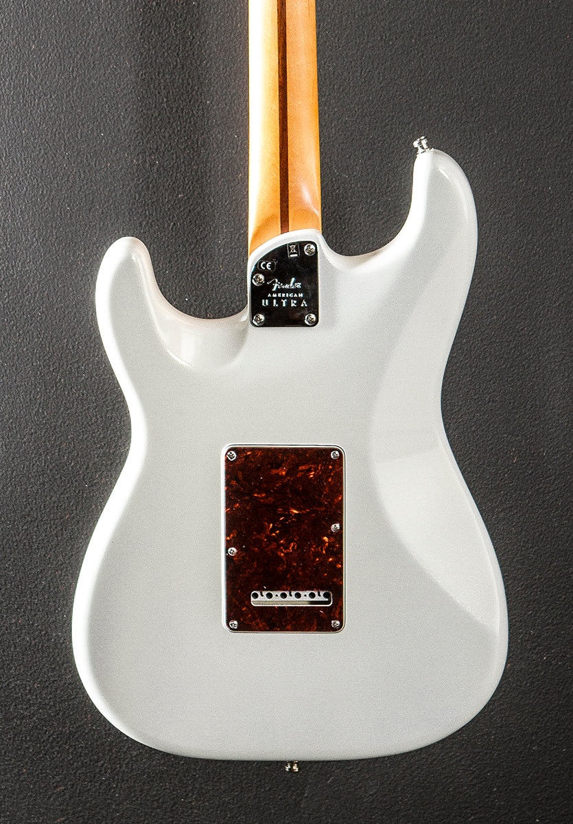 American Ultra Stratocaster - Arctic Pearl w/Rosewood