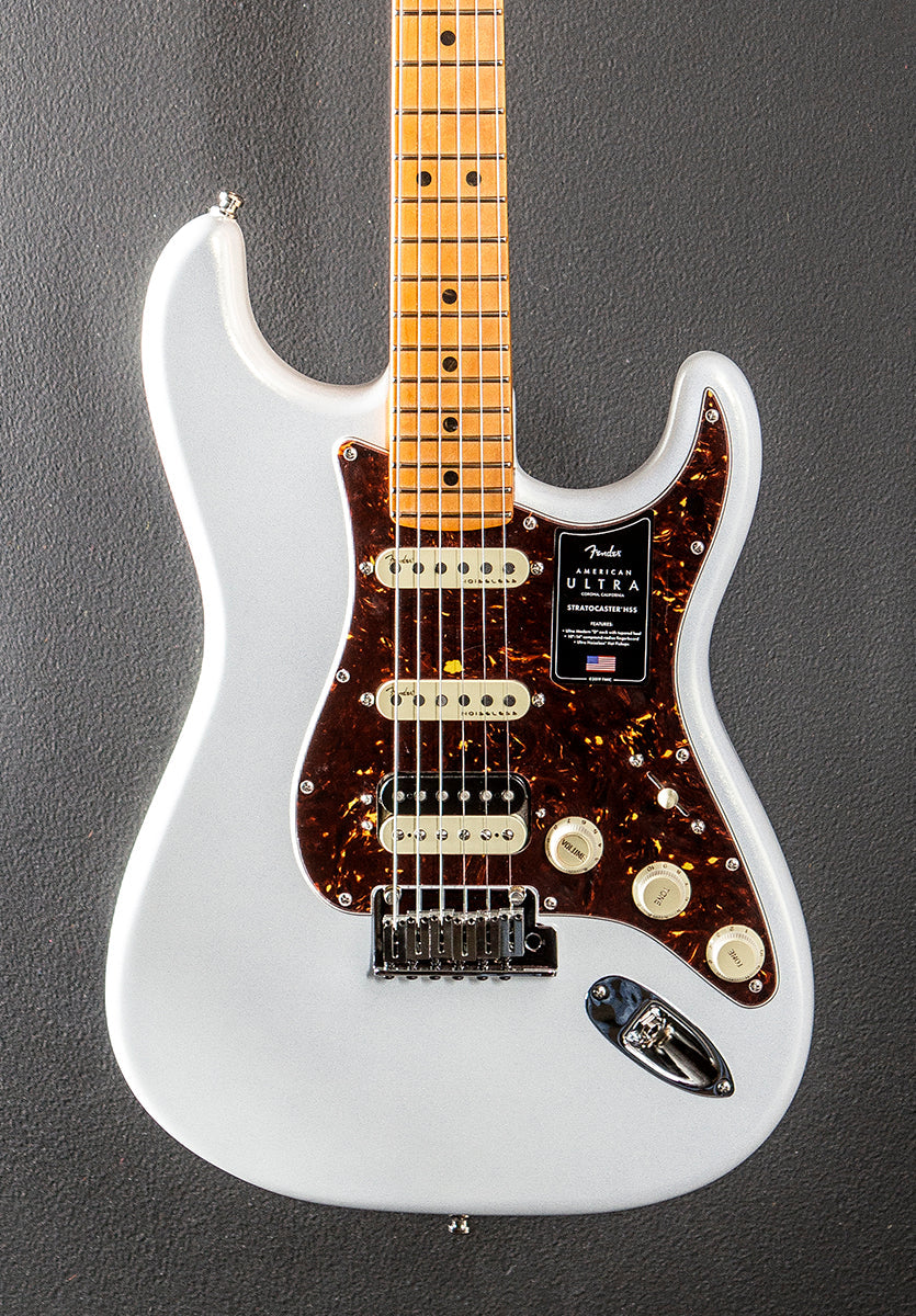 American Ultra Stratocaster HSS – Arctic Pearl w/Maple