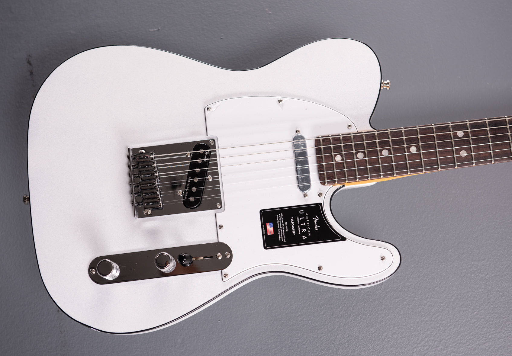 American Ultra Telecaster – Arctic Pearl w/Rosewood