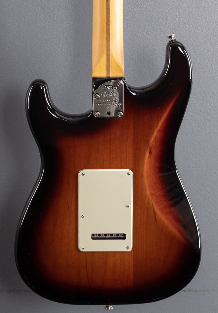 American Professional II Stratocaster – Two Tone Sunburst w/Maple