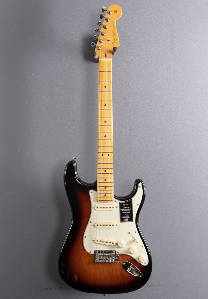 American Professional II Stratocaster – Two Tone Sunburst w/Maple