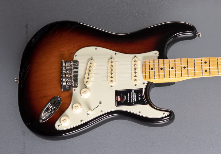 American Professional II Stratocaster – Two Tone Sunburst w/Maple