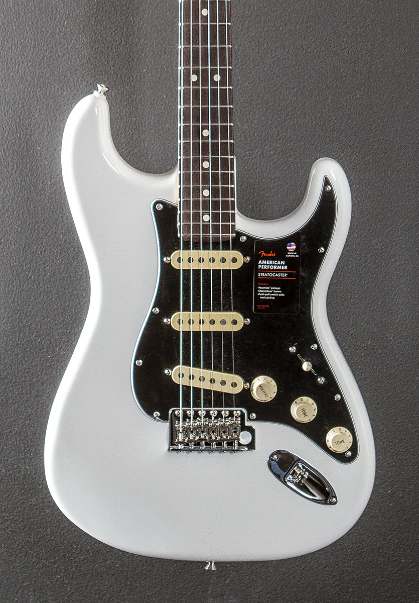 American Performer Stratocaster - Arctic White w/Rosewood