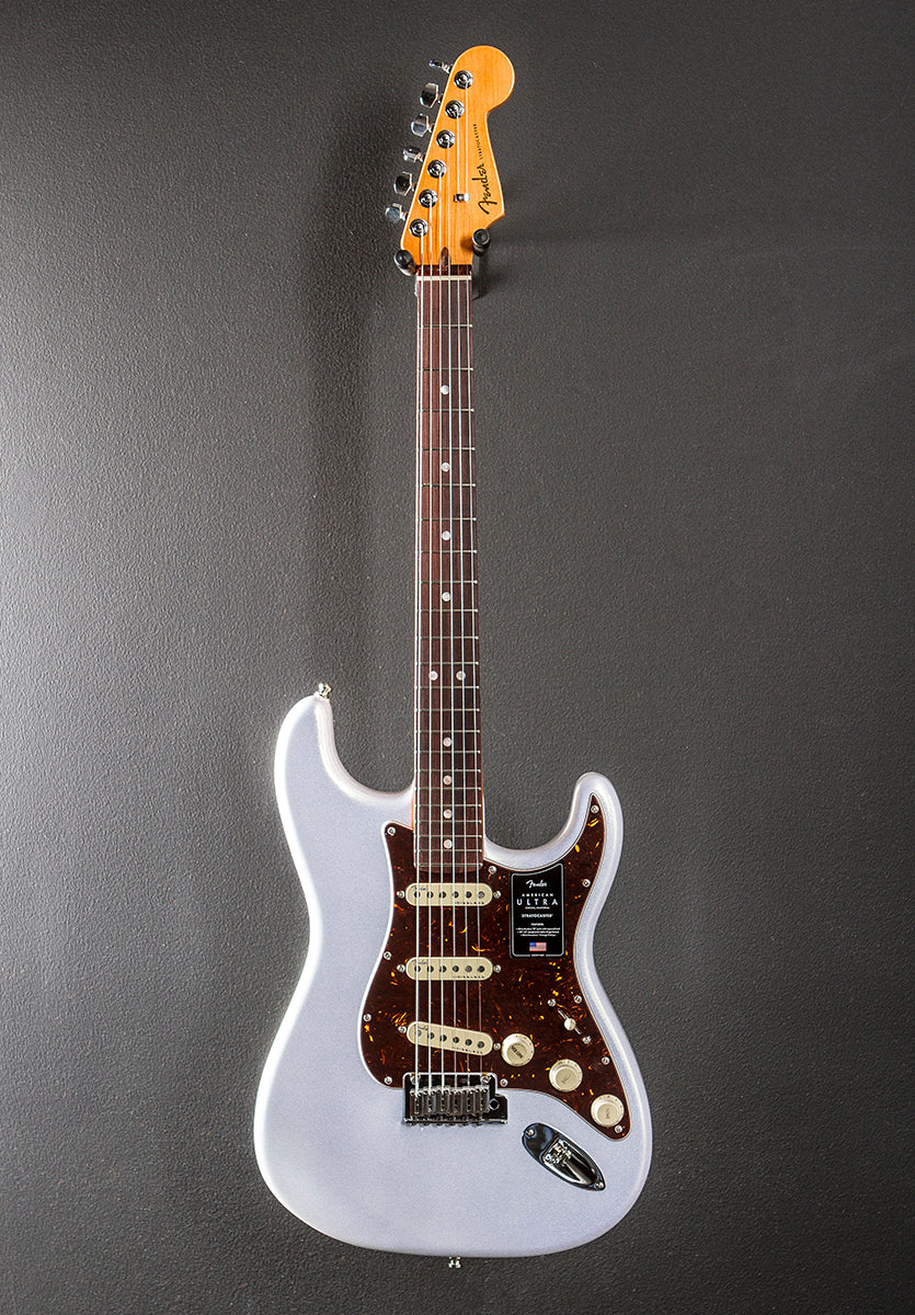 American Ultra Stratocaster - Arctic Pearl w/Rosewood