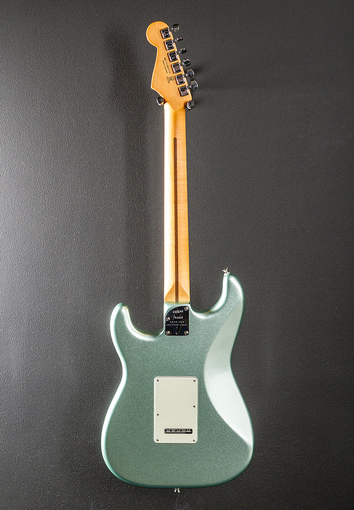 American Professional II Stratocaster - Mystic Surf Green w/Rosewood