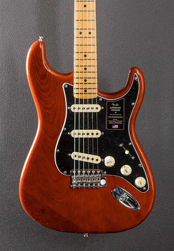 American Vintage II 1973 Stratocaster - Mocha w/Maple