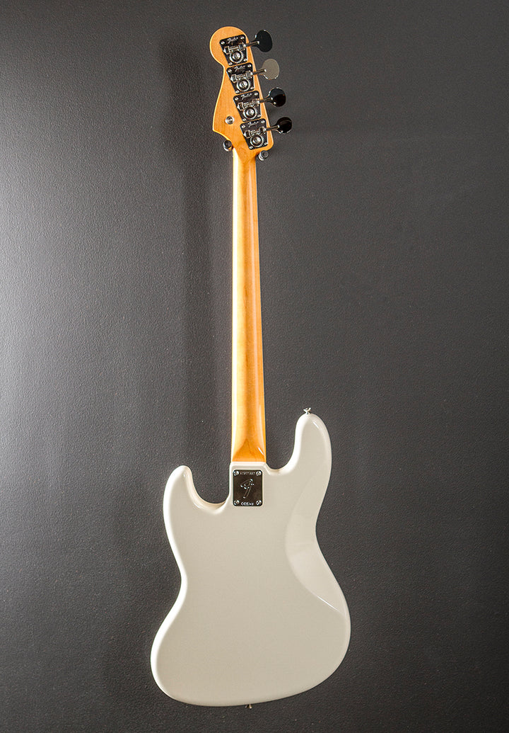 American Vintage II 1966 Jazz Bass - Olympic White