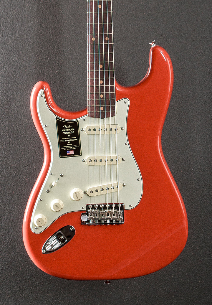 American Vintage II 1961 Stratocaster Left Hand - Fiesta Red