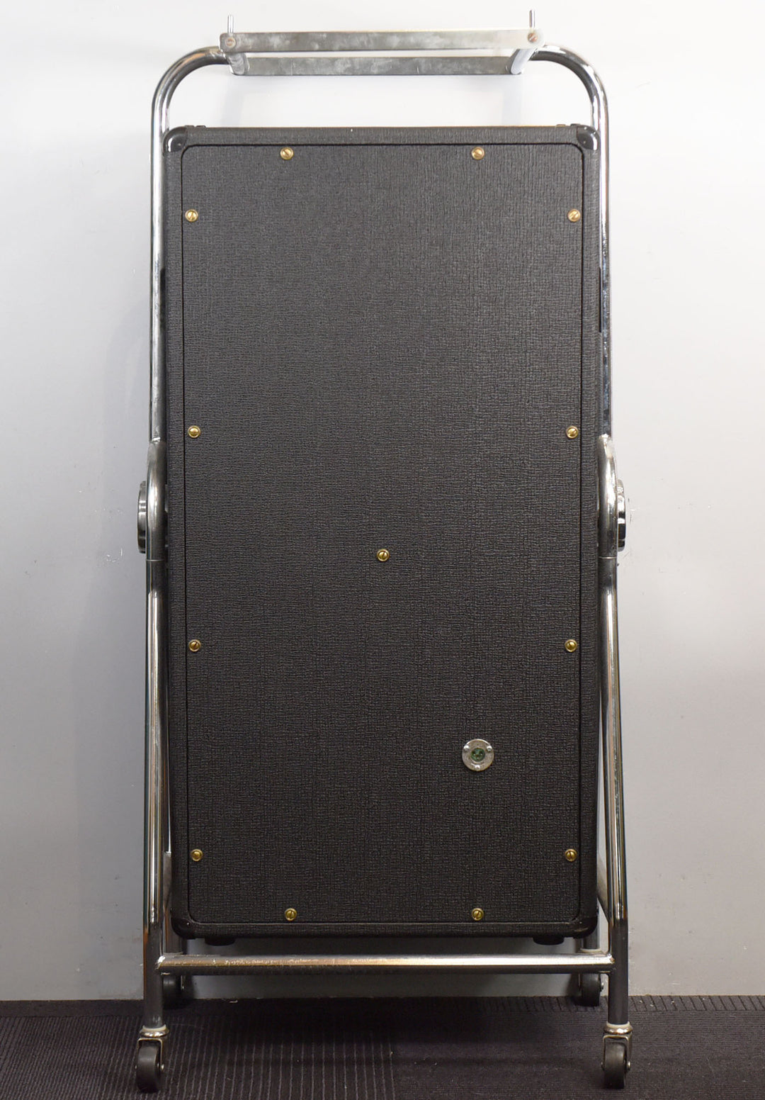 AC-100 2x15" Bass Cab, Recent