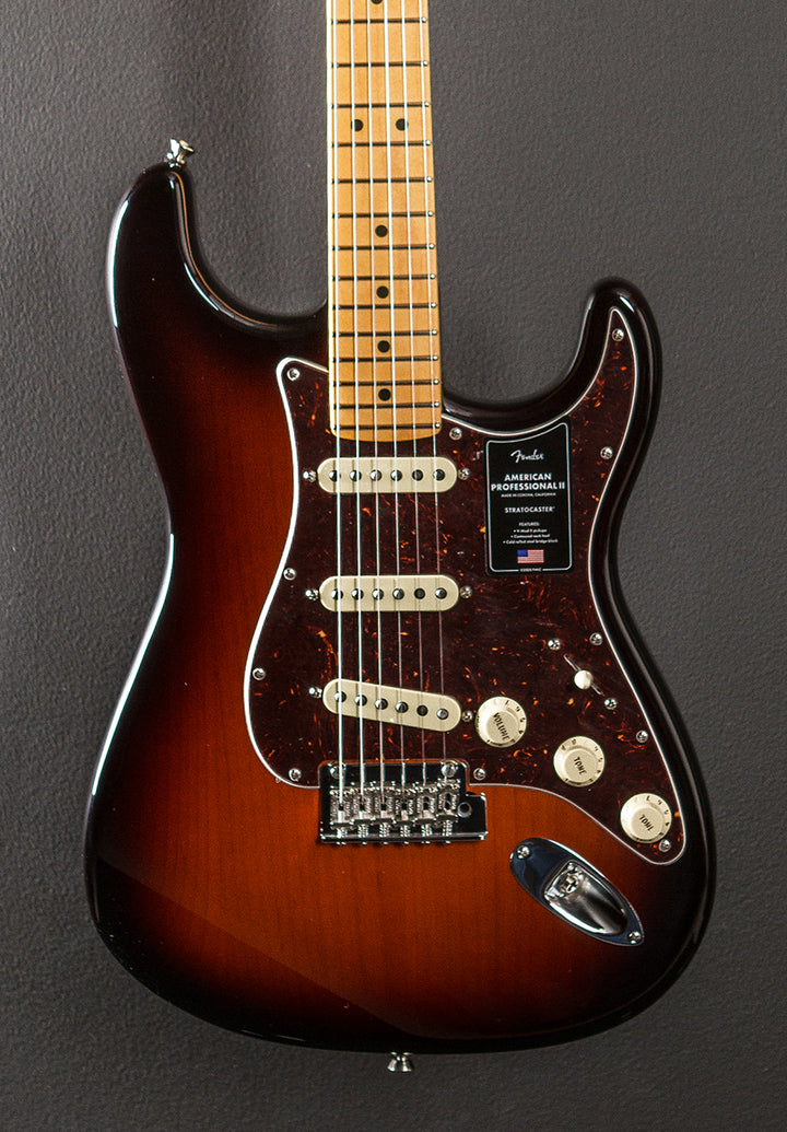 American Professional II Stratocaster – 3 Color Sunburst w/Maple