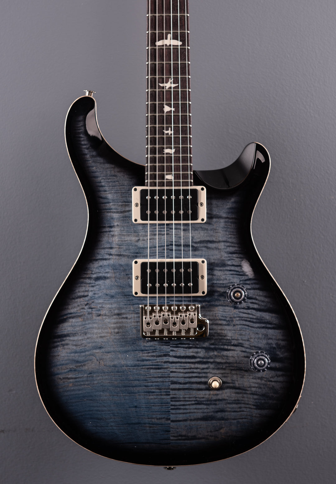 CE-24 - Faded Blue Smokeburst