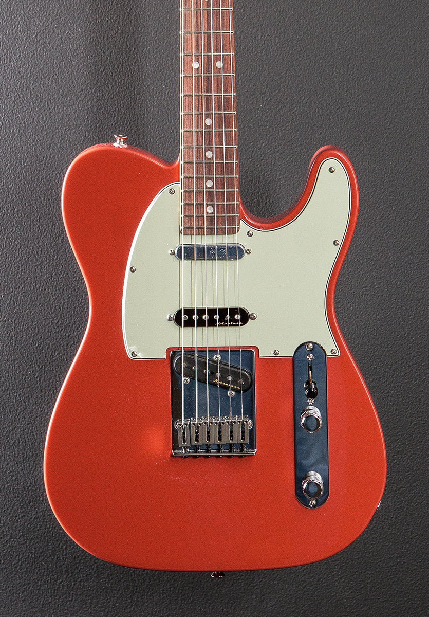 Deluxe Nashville Telecaster - Fiesta Red w/Pau Ferro