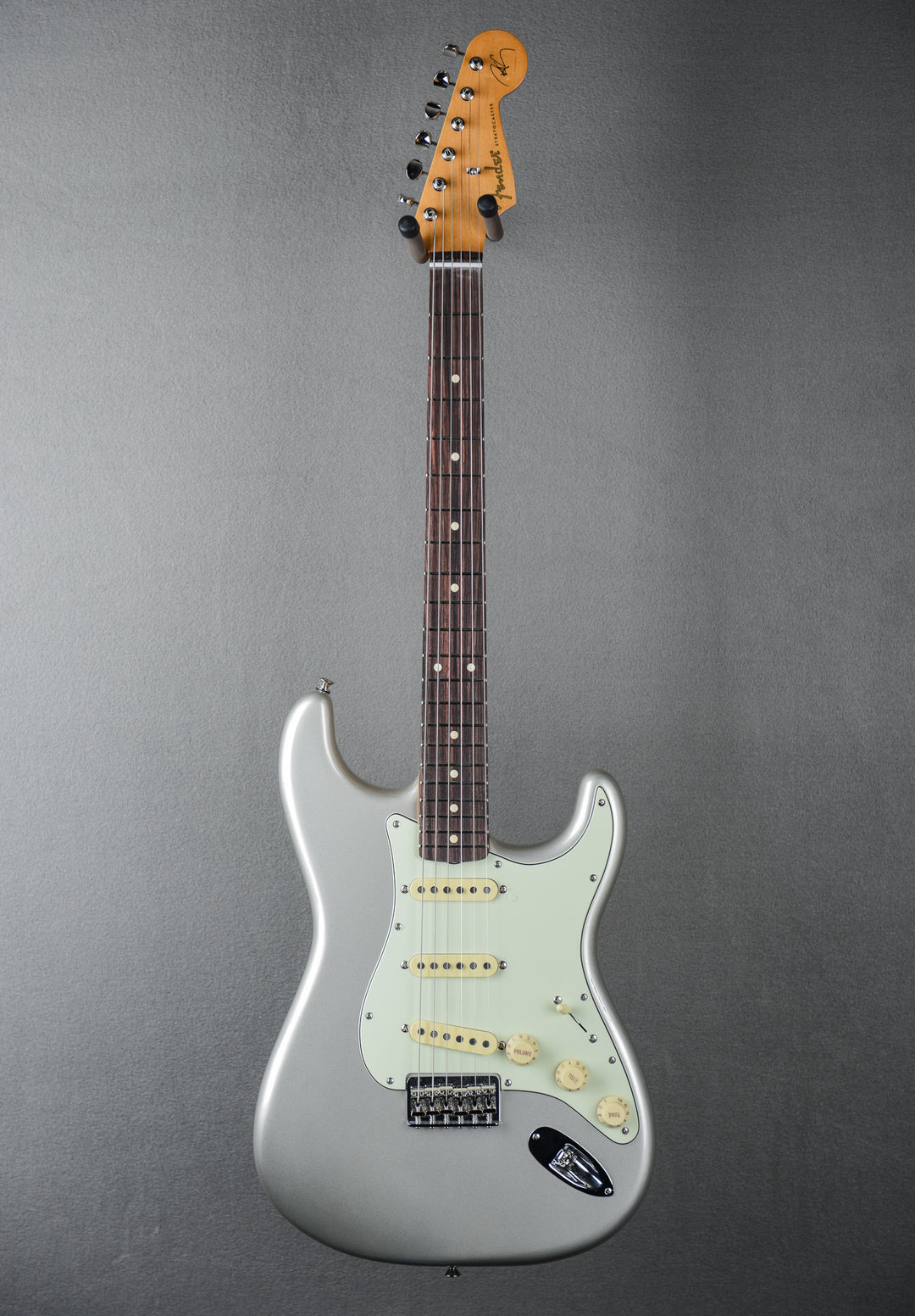 Robert Cray Stratocaster - Inca Silver