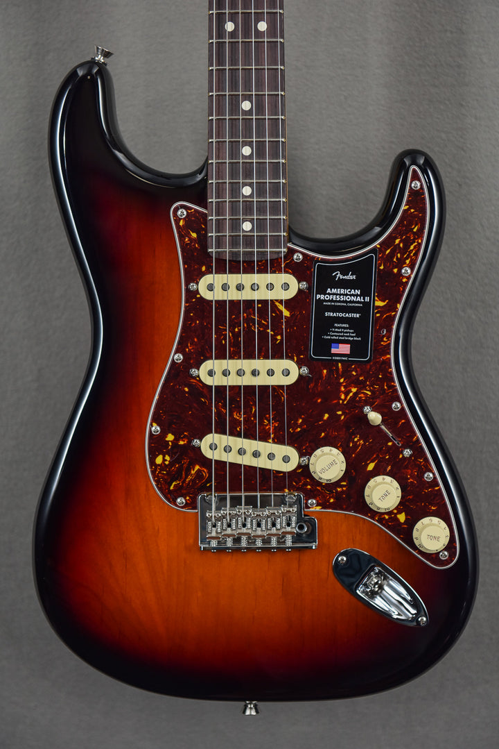 American Professional II Stratocaster – 3 Color Sunburst w/Rosewood