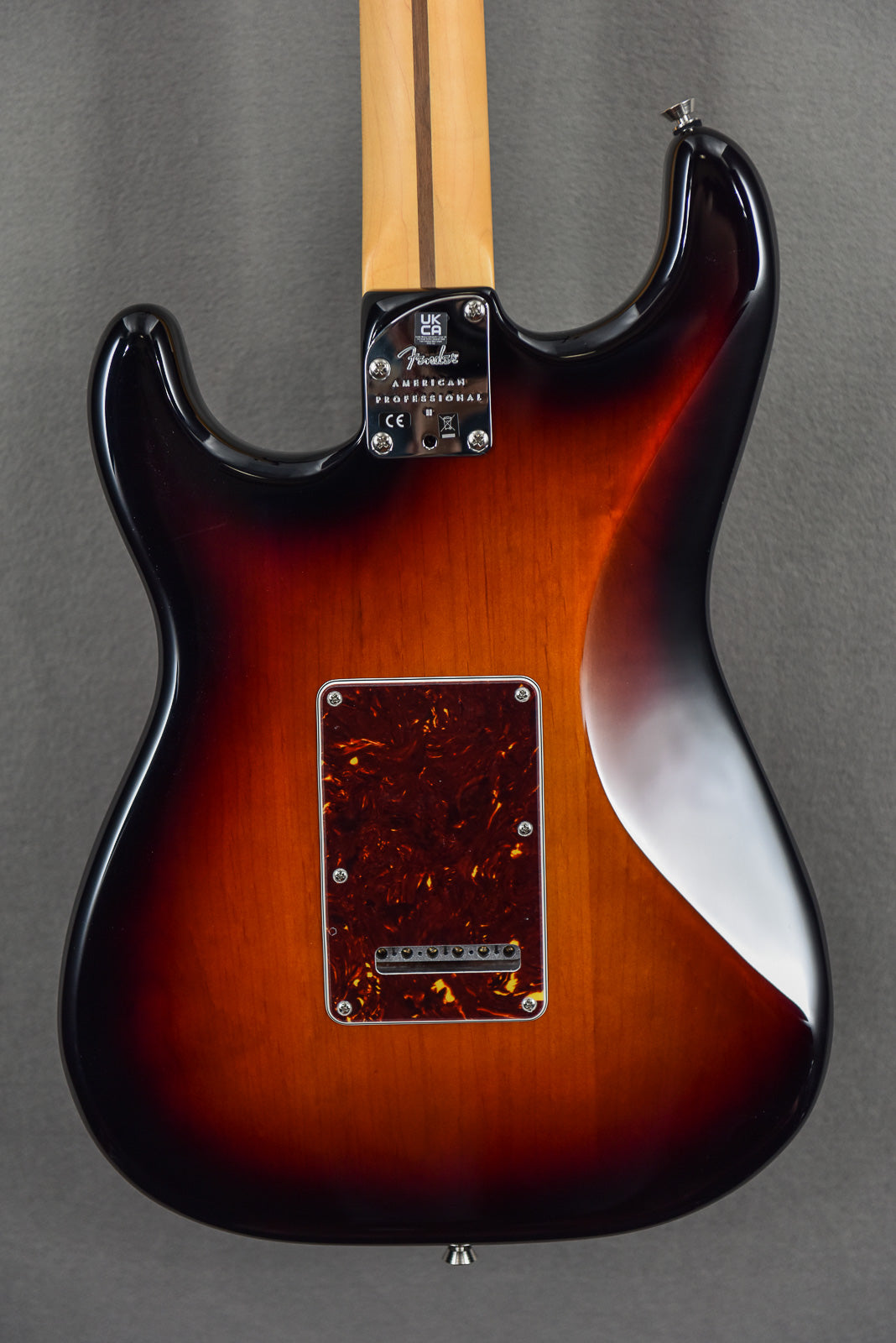 American Professional II Stratocaster – 3 Color Sunburst w/Rosewood