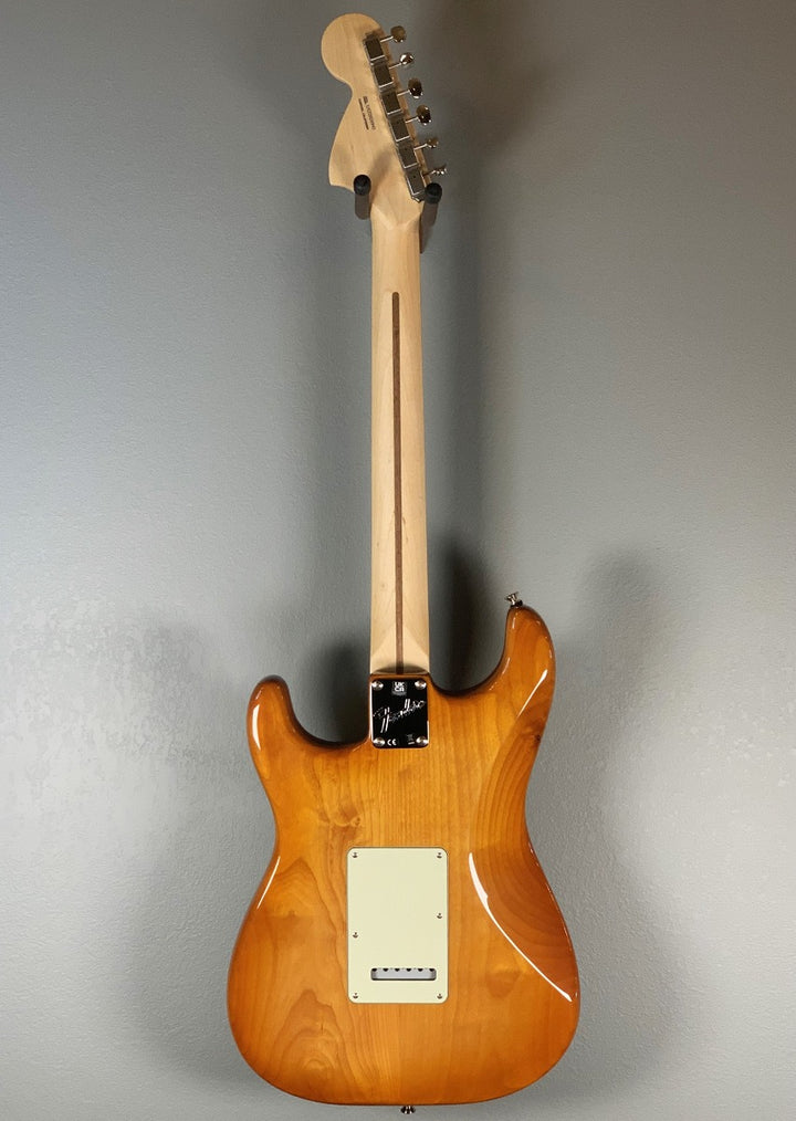 AMERICAN PERFORMER STRATOCASTER- Honey Burst