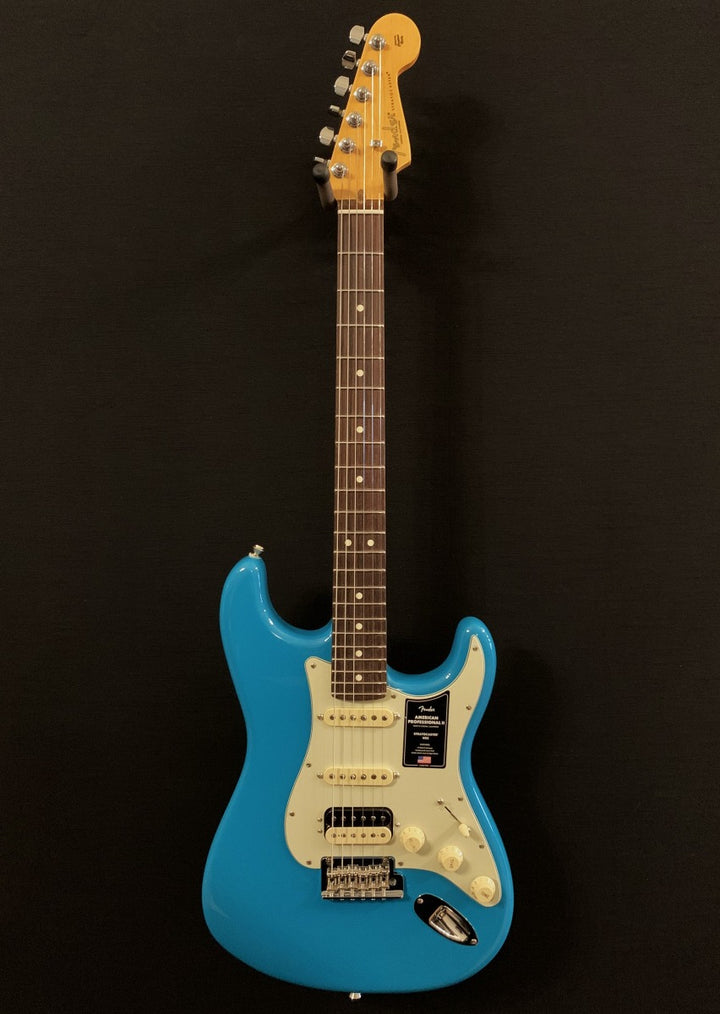 American Professional II Stratocaster HSS - Miami Blue w/Rosewood