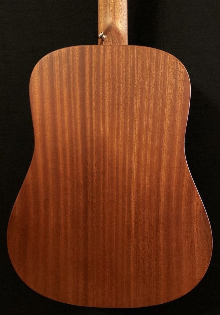 DJr-10E – Sitka Spruce