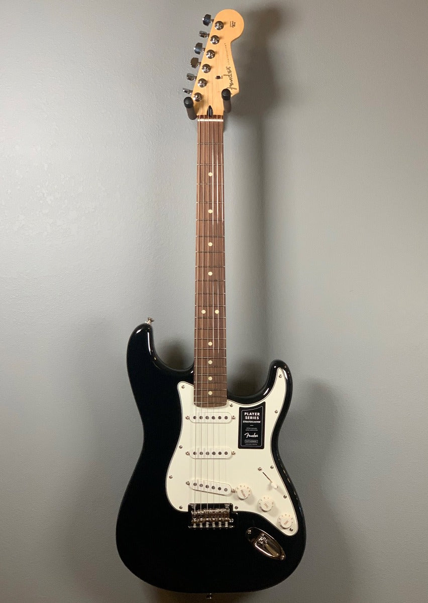 PLAYER STRATOCASTER®-Black