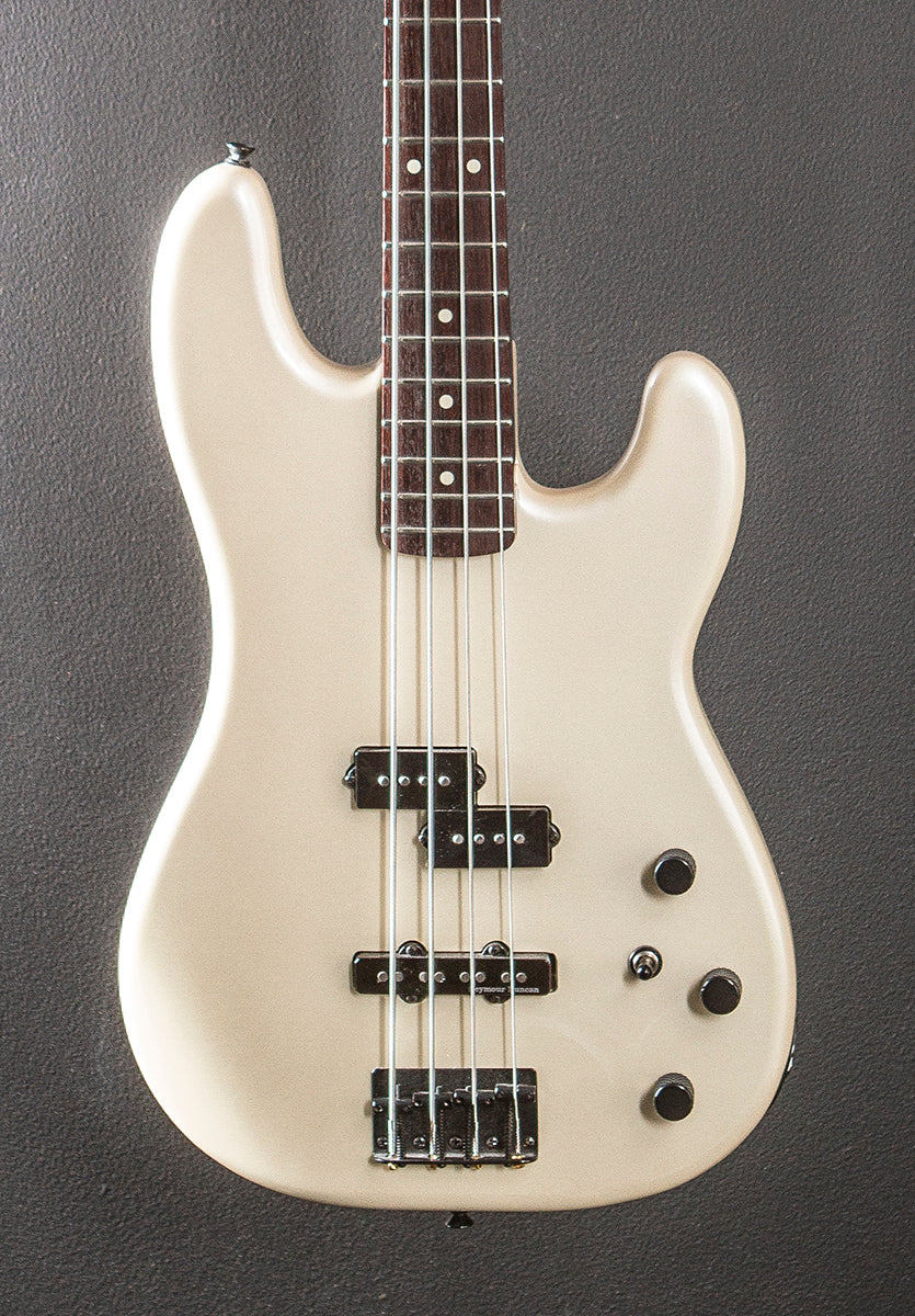 Duff McKagan Precision Bass