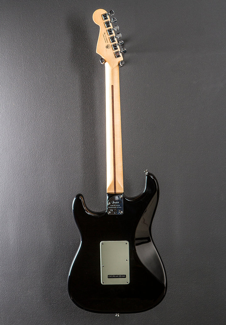 American Professional II Stratocaster – Black w/Maple