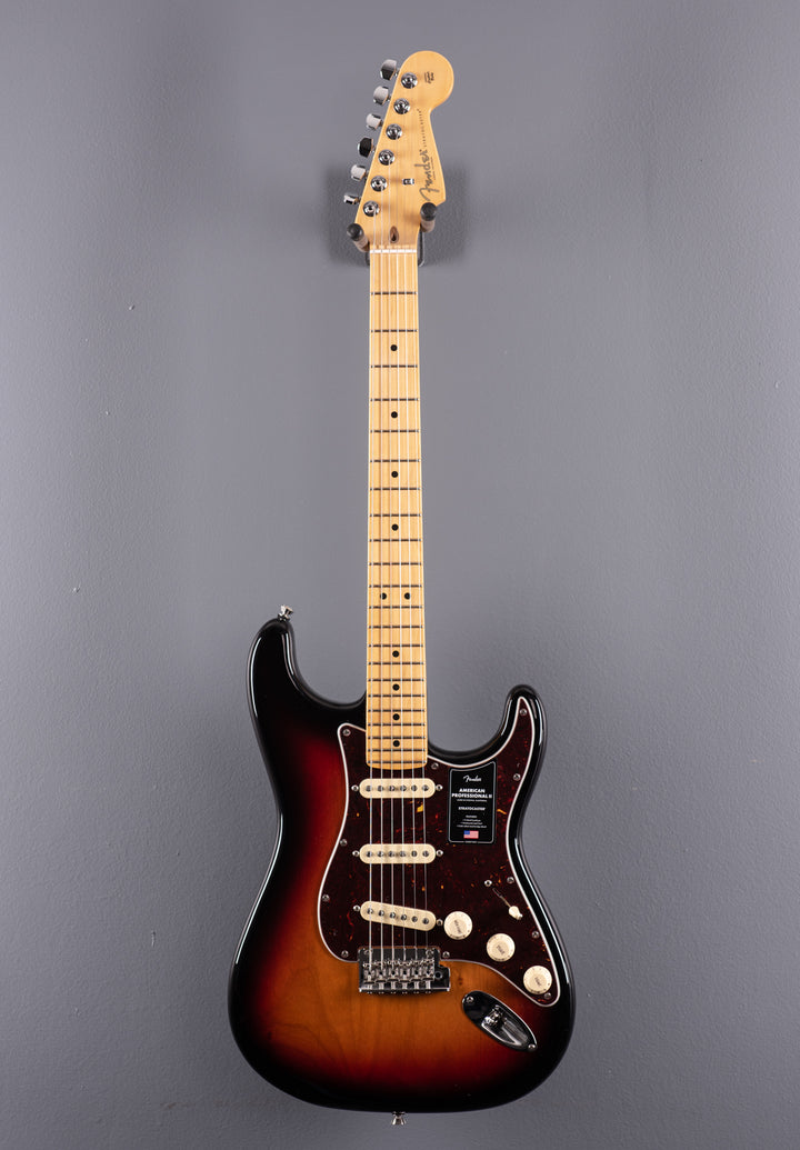 American Professional II Stratocaster – 3 Color Sunburst w/Maple