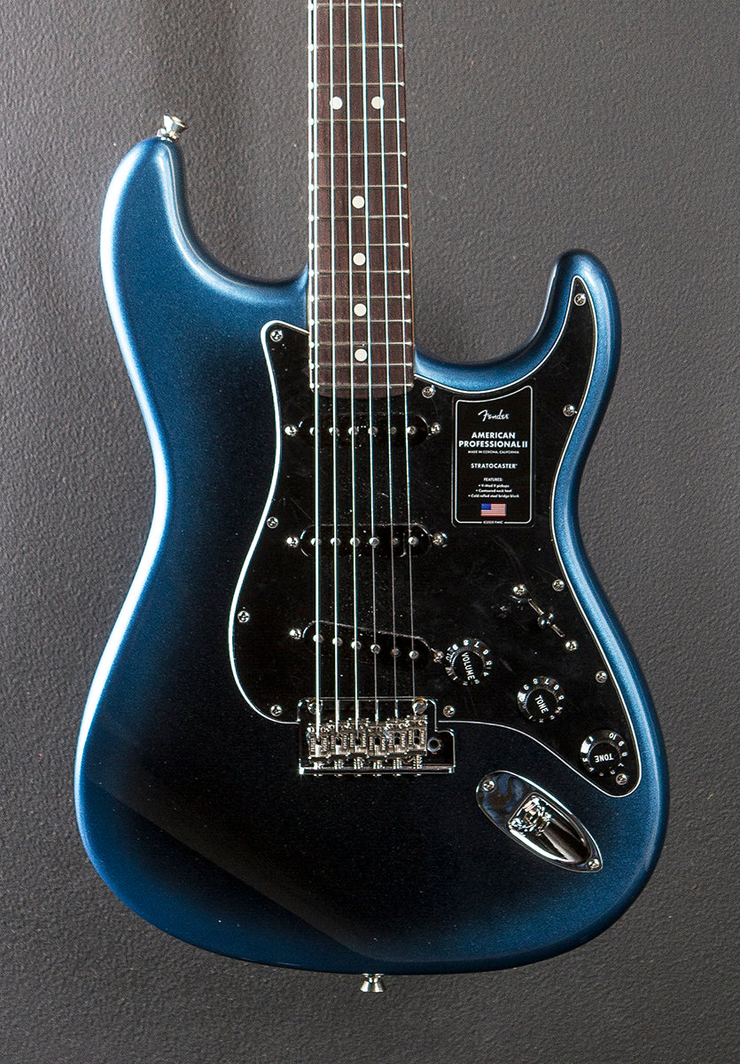 American Professional II Stratocaster – Dark Night w/Rosewood