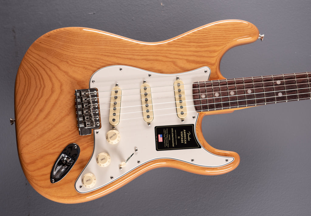 American Vintage II 1973 Stratocaster - Aged Natural w/Maple