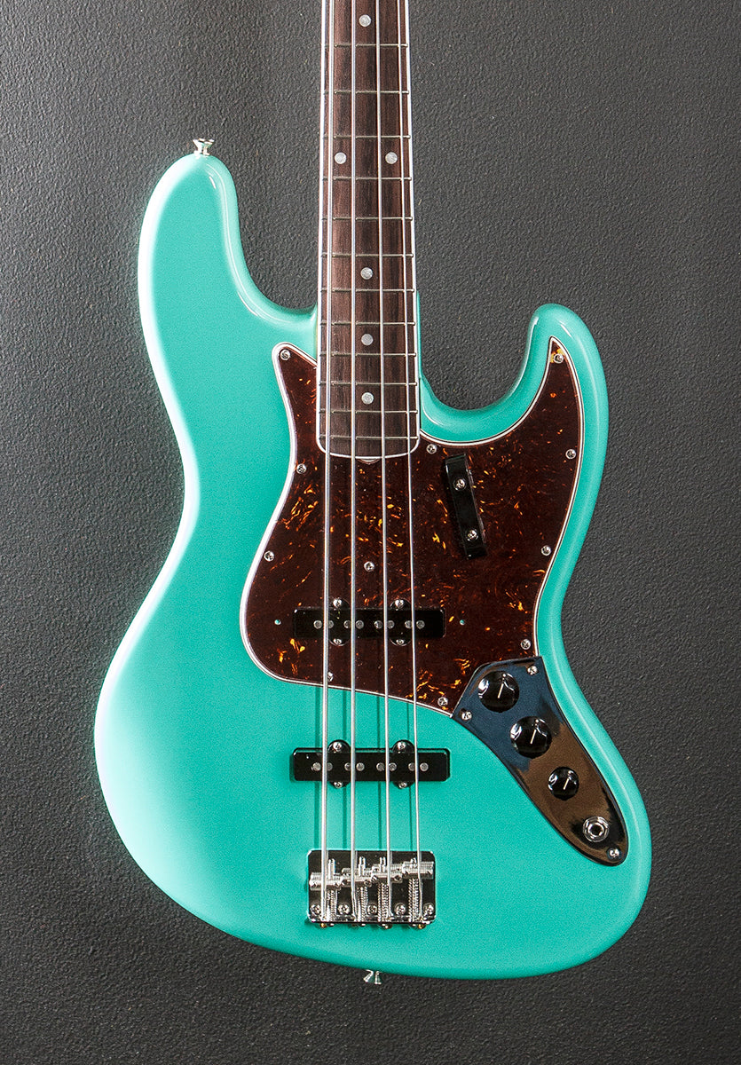 American Vintage II 1966 Jazz Bass - Seafoam Green