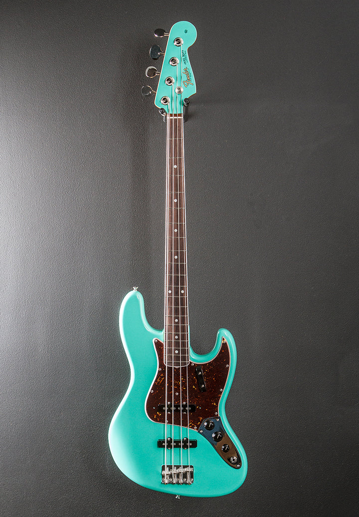 American Vintage II 1966 Jazz Bass - Seafoam Green